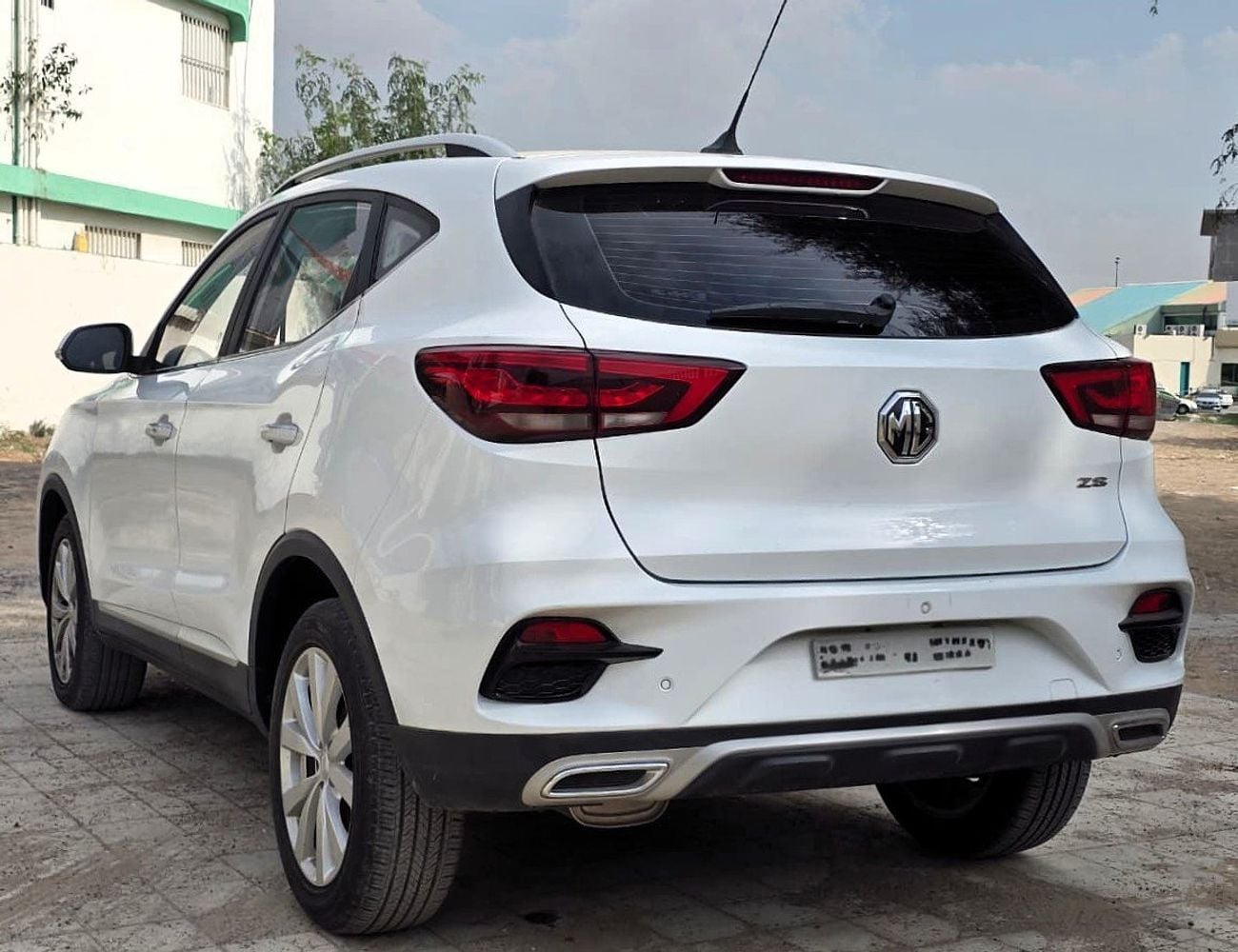 MG ZS COMFORT 1.5L A/T FWD White
