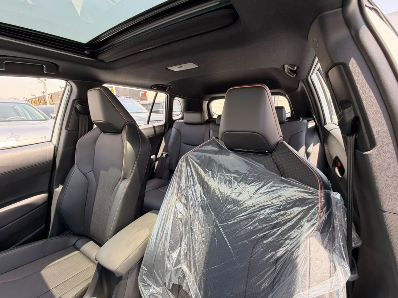 تويوتا كورولا كروس GLI 2.0L HEV 2025 Electric Seat 2025 Export Price @ 78,500 AED