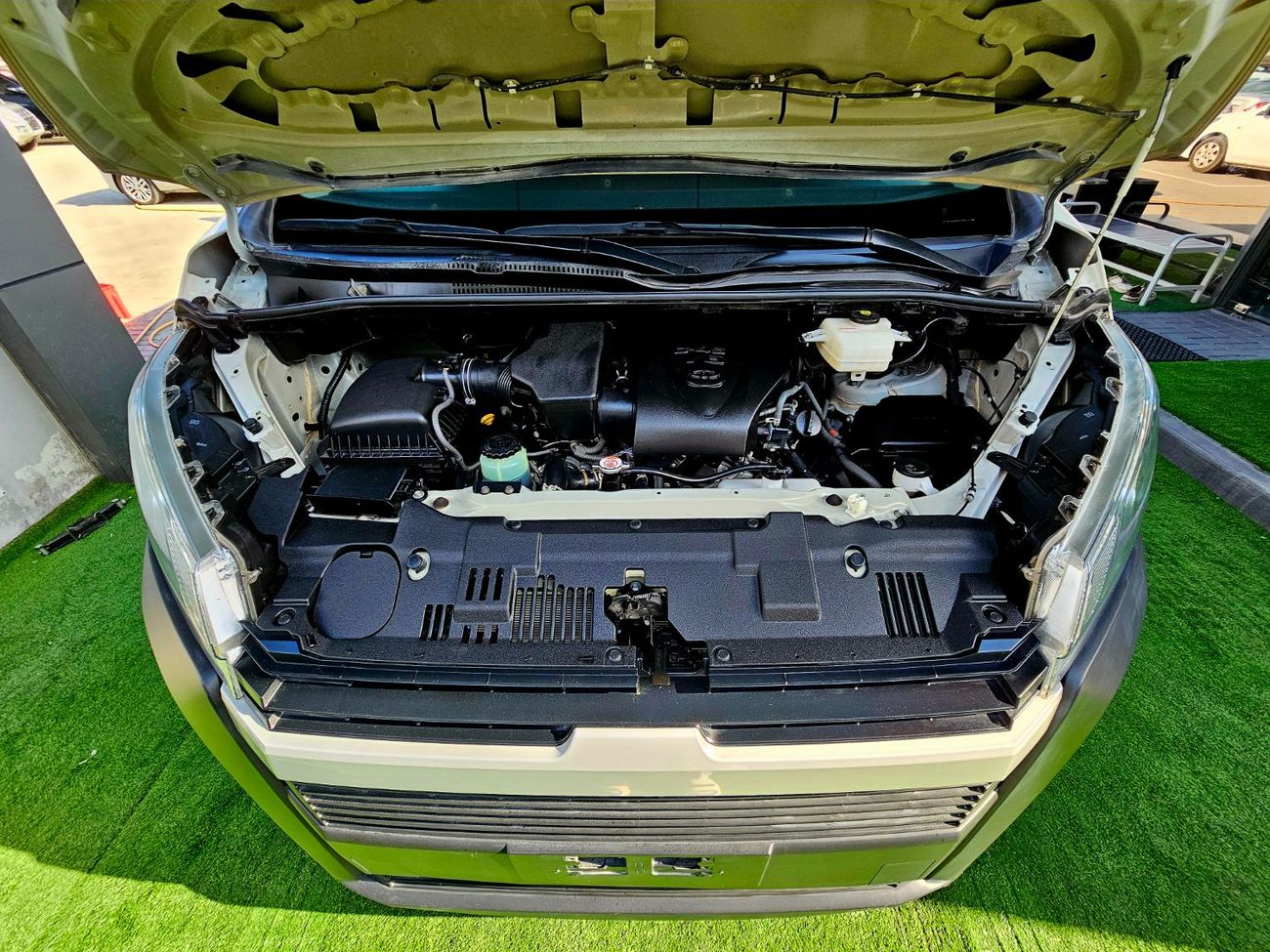 تويوتا هاياس AUTOMATIC PATROL/ 3.5 V6/ 13 SEATS / LOW MILEAGE/ PASSENGER