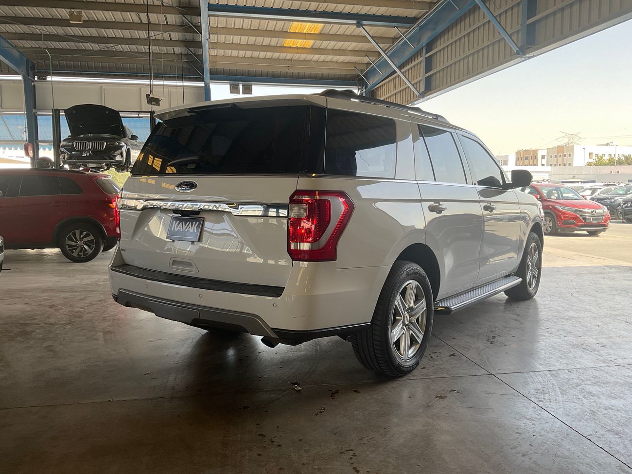 فورد إكسبيديشن XLT Premium | شامل الضمان | 0 ﺪﻔﻋﺓ ﺃﻮﻟﻯ