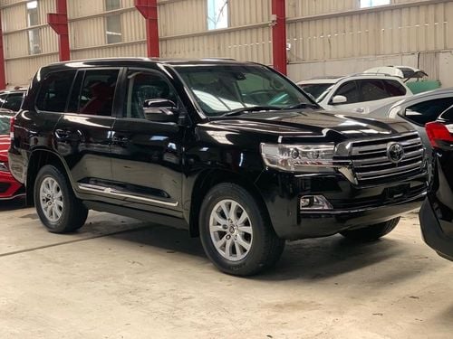 تويوتا لاند كروزر 2017 Land Cruiser Sahara Diesel Full Option