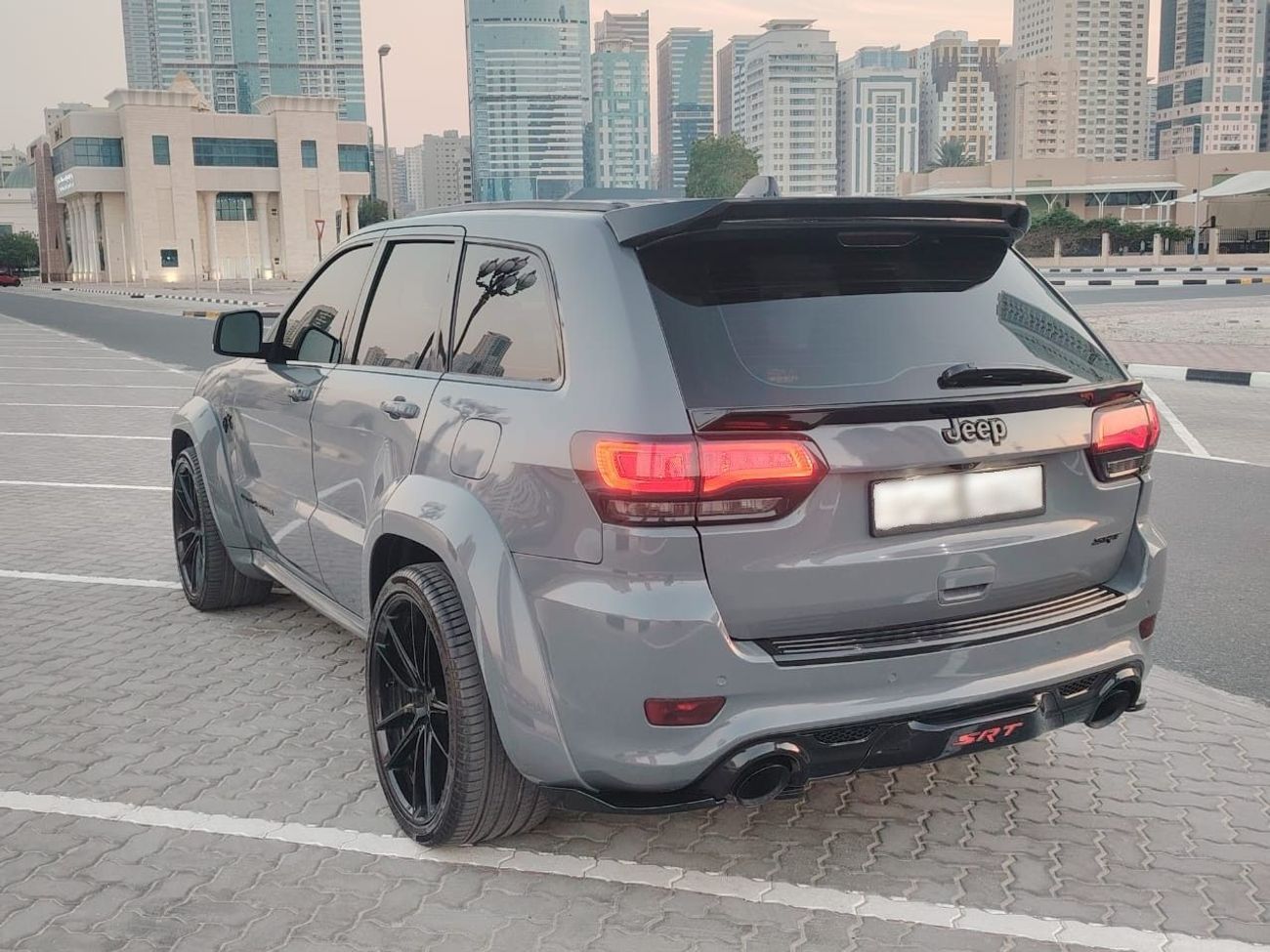 Jeep Grand Cherokee JEEP GRAND CHEROKEE SRT 6.4L - V8 - PET - AT - 2014 MY