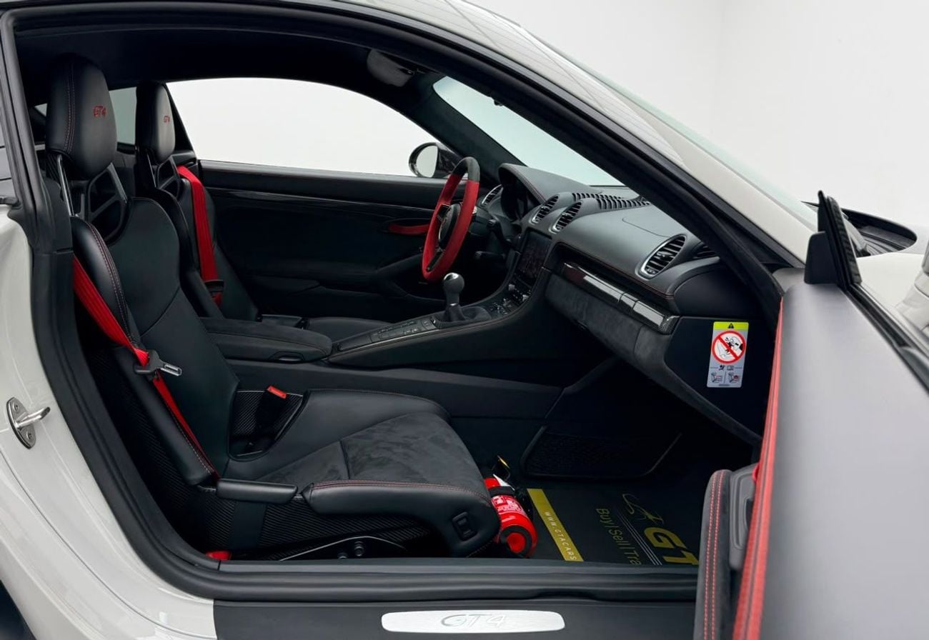 بورش كايمان GT4 2020 Porsche Cayman GT4, Warranty, Full Service History, Low Km, Excellent Condition, GCC