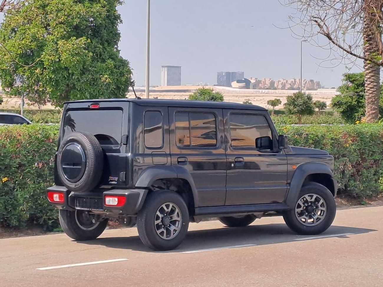 سوزوكي جيمني GLX 1.5L (5-Doors)
