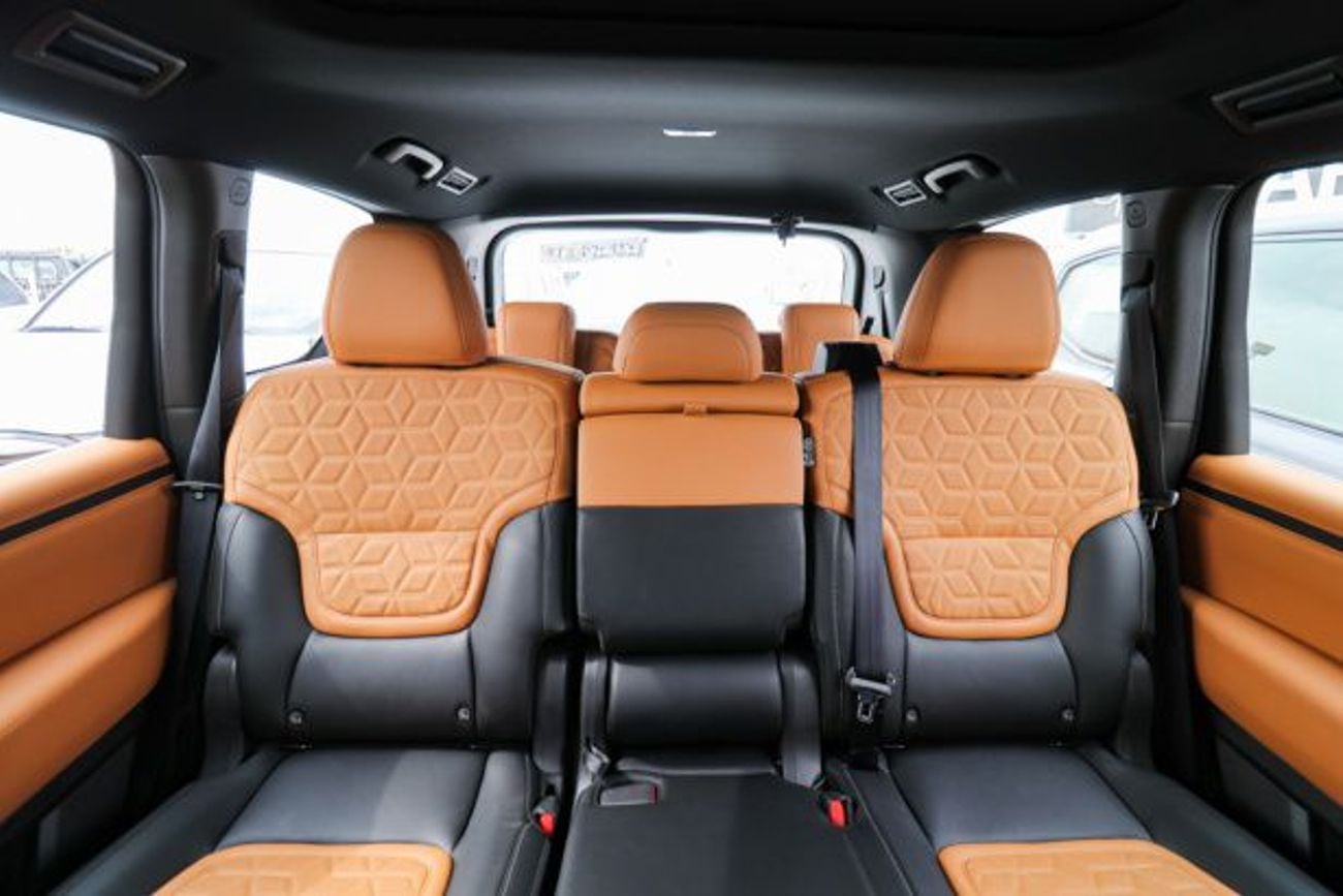 نيسان باترول 3.8L PTR SE WITH PANORAMA AND LCD FOR LOCAL WITH WARRANTY