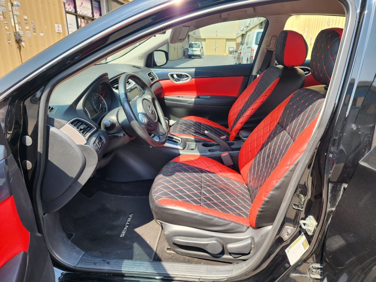 نيسان سنترا SR