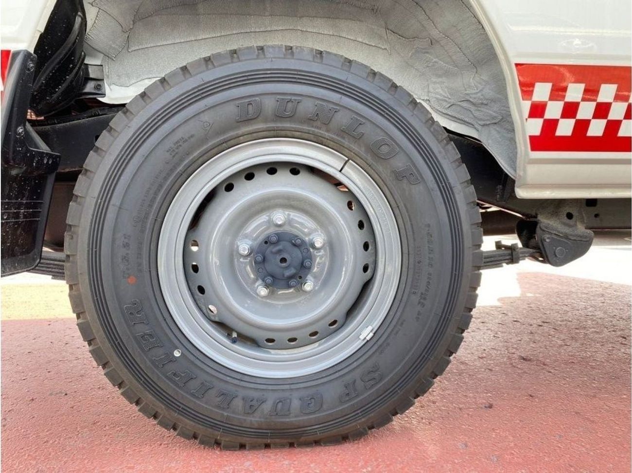 Toyota Land Cruiser 70 TOYOTA LAND CRUISER LC78  AMBULANCE 4.2L DIESEL 6 CYLINDER M/T