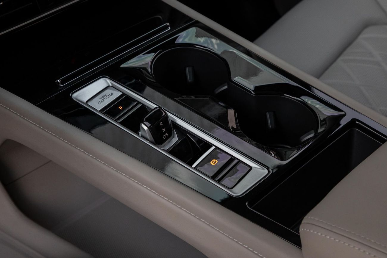 Volkswagen Teramont Teramont R-Line | 3,388 P.M | 0% Downpayment | VW Warranty!