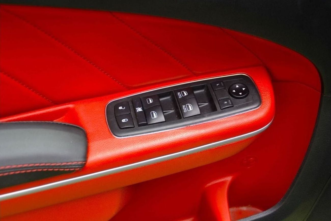 Dodge Charger SRT 392 SRT -SCAT BACK-6.4L--FULL OPTION-SUN ROOF -RADAR -AIR BAGS/