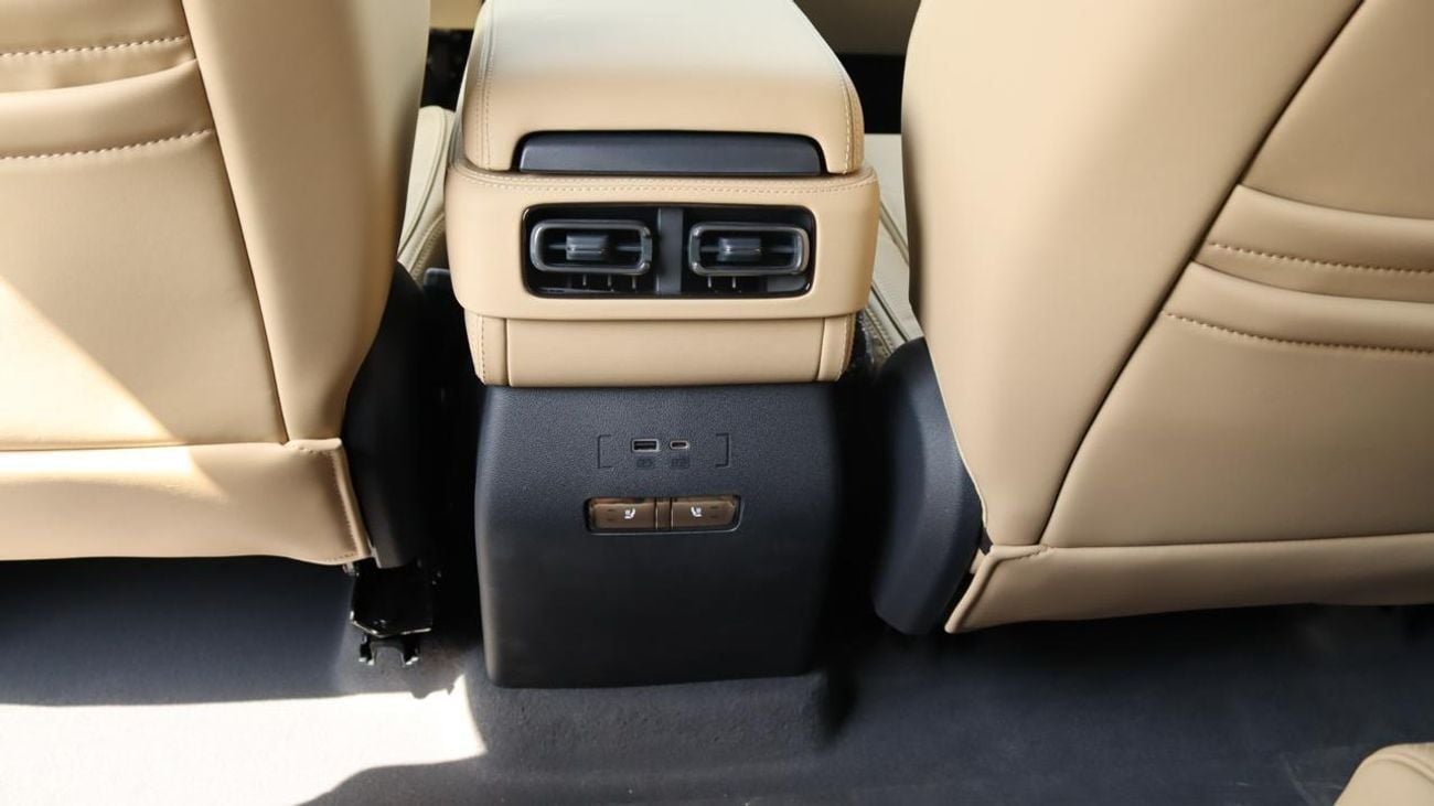 BYD Leopard 5 STD (NON GCC) leopard 5  with 2 deflock  and warranty 5 years evs active master account