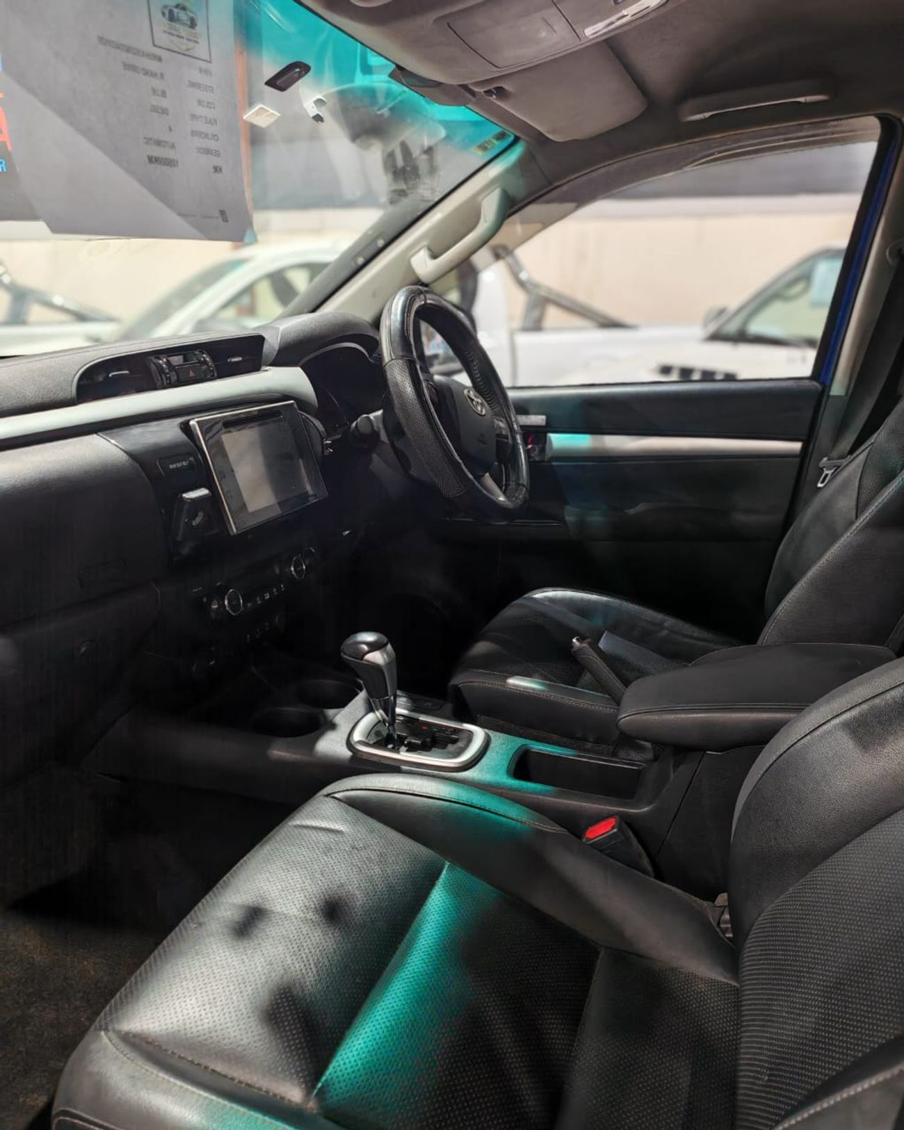 Toyota Hilux S GLX 2.8L 4WD M/T