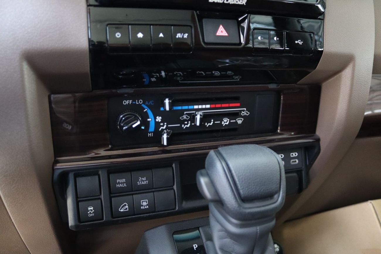 Toyota Land Cruiser 70 2025 LAND CRUISER GRJ76 4.0 V6 AT 40TH ANNIVERSARY  **EXPORT ONLY**التصدير فقط خارج الخليج**