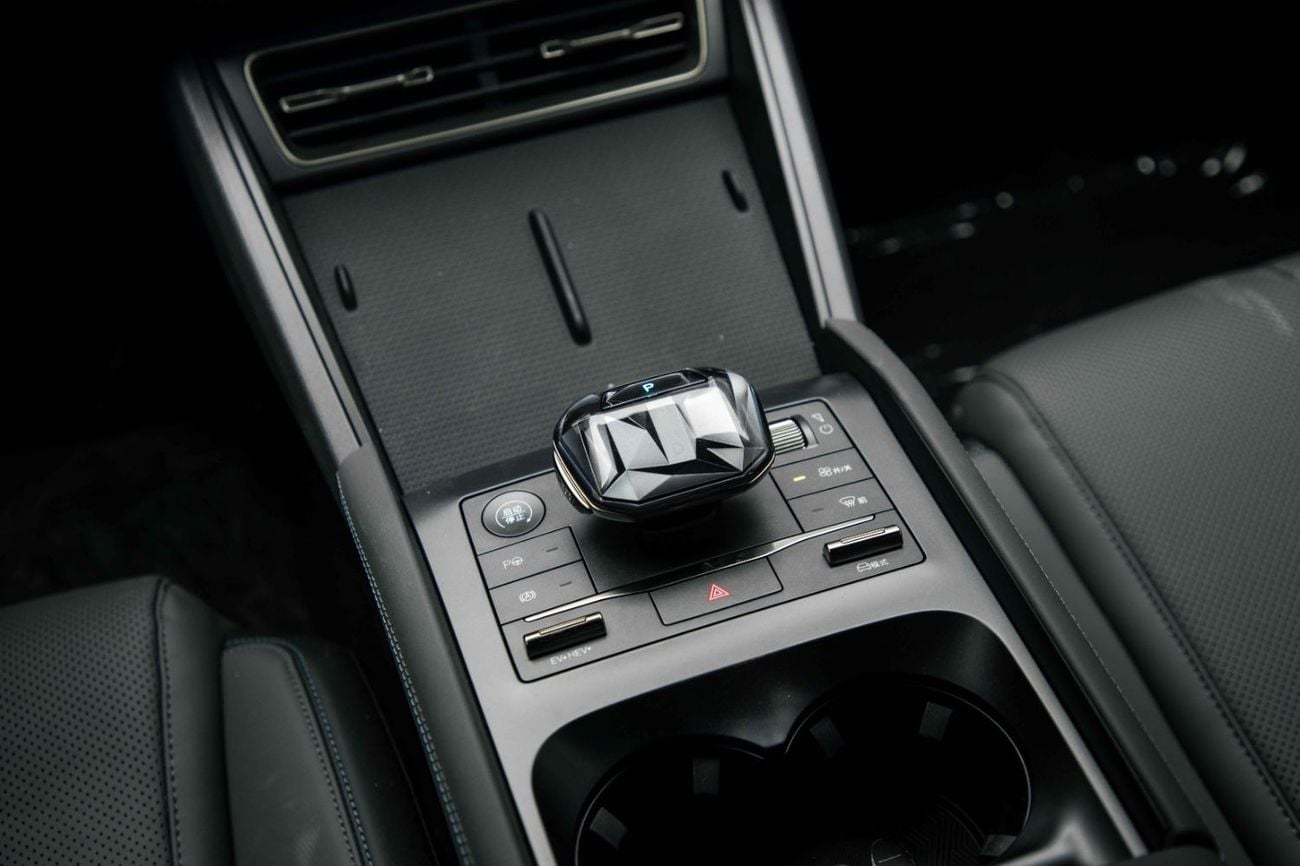 بي واي دي كين ال دي ام-اي Leading Version 1.5L - Grey Inside Grey | Export Only