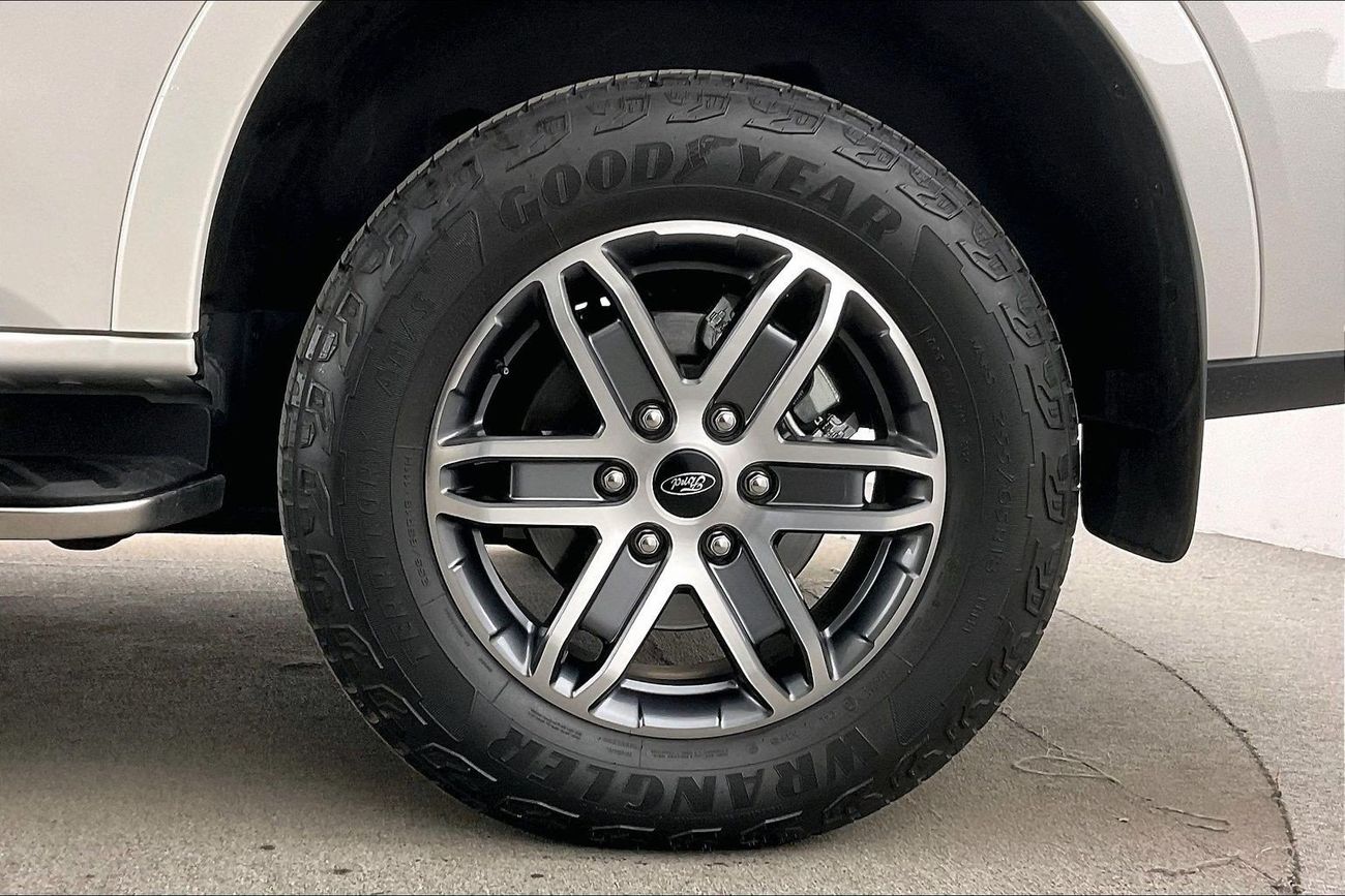 Ford Everest XLT | Guaranteed Warranty | 0 Down Payment