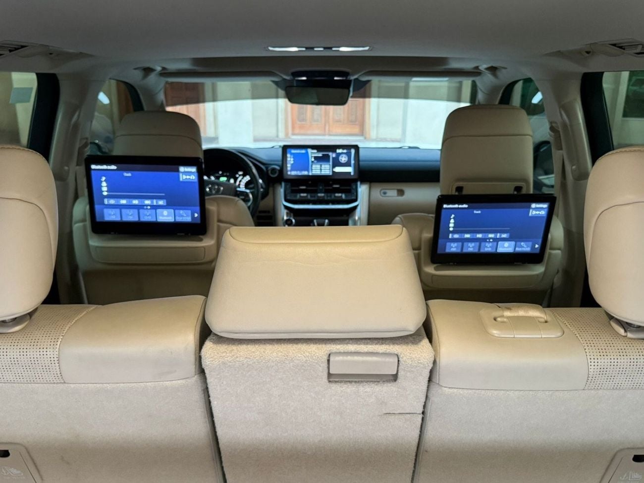 Toyota Land Cruiser VXR