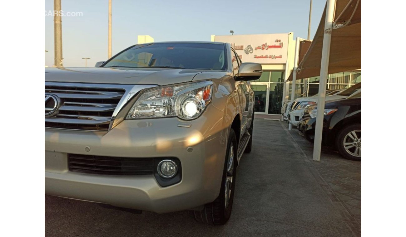 لكزس GX 460 لكزز جي اكس 460 بحالة ممتازة2012 لون ذهبي