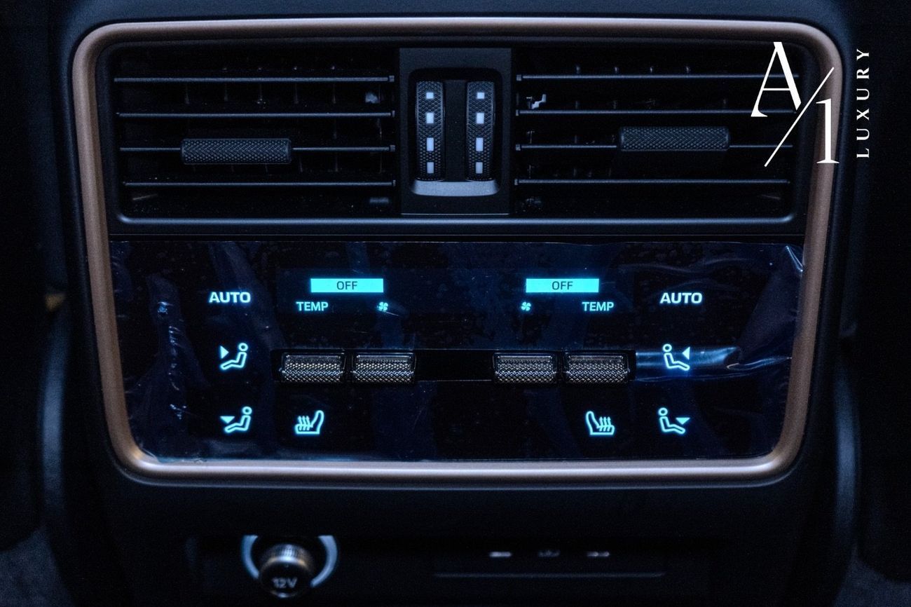 Porsche Cayenne 2024 Cayenne Turbo GT, Carbon Roof, Sport Exhaust System, Ceramic Brakes, GCC Specs