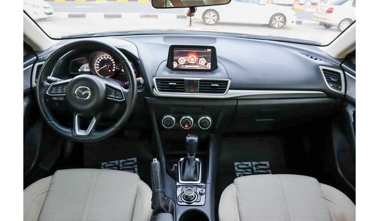 مازدا 3 Luxury Plus 2.0L MAZDA 3 FULL OPTION/ GCC / 2017 / First Owner