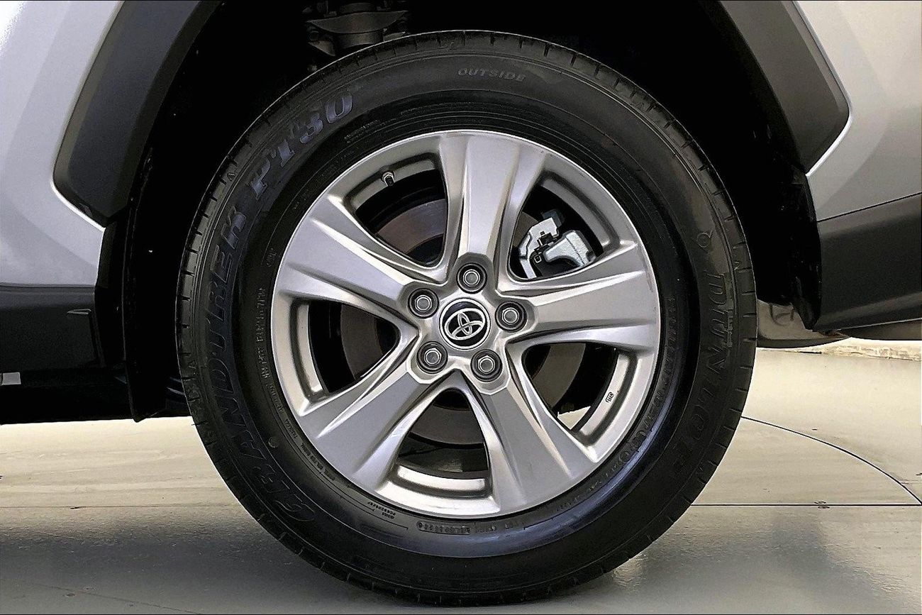 تويوتا راف ٤ EX | عرض العيد الحصري | خالية من أضرار الفيضانات