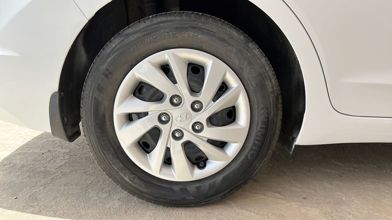 Hyundai Elantra 1600