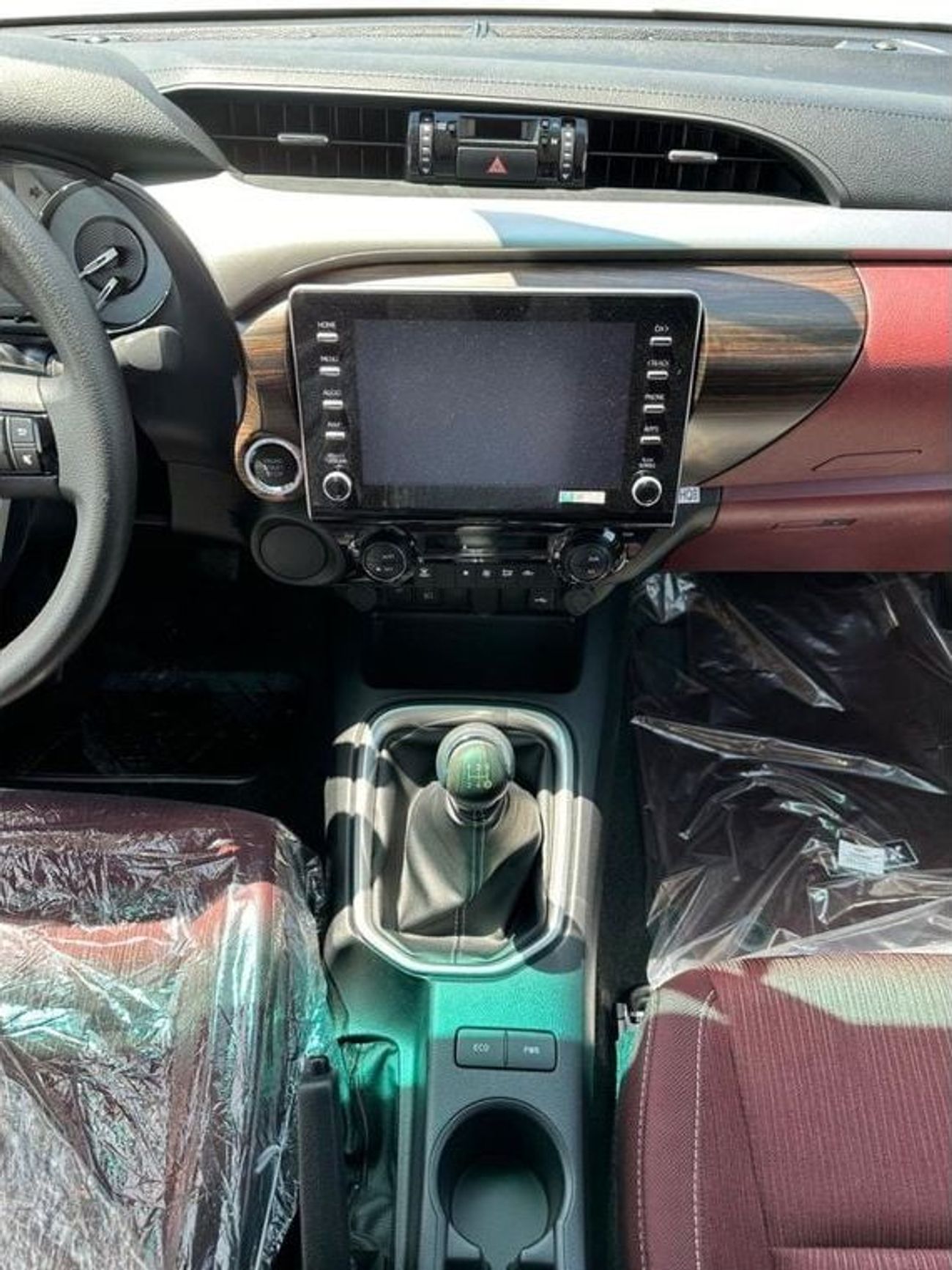 تويوتا هيلوكس GLX Limited 2.7L