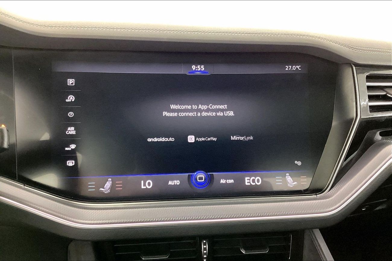 Volkswagen Touareg R-Line | Guaranteed Warranty | 0 Down Payment