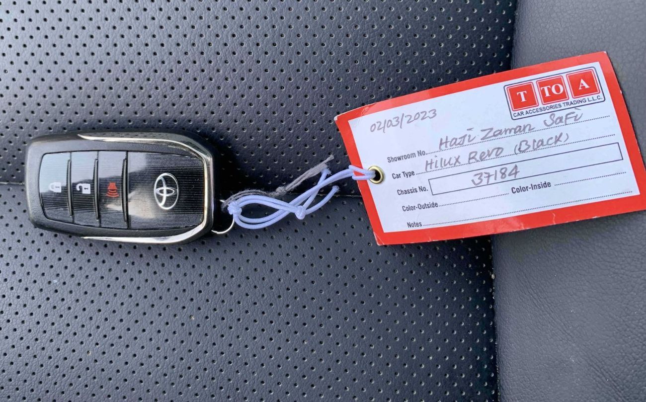 Toyota Hilux 4X4 (2.8L) DIESEL RIGHT HAND