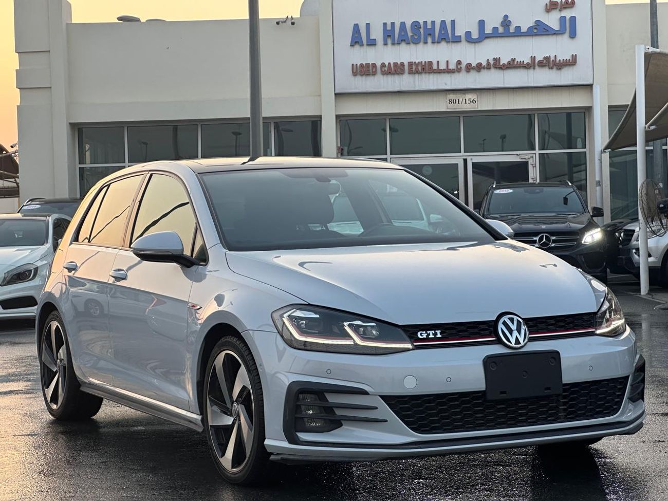فولكس واجن جولف GTI Volkswagen Golf GTI_Gcc_2019_Excellent_Condition _Full option