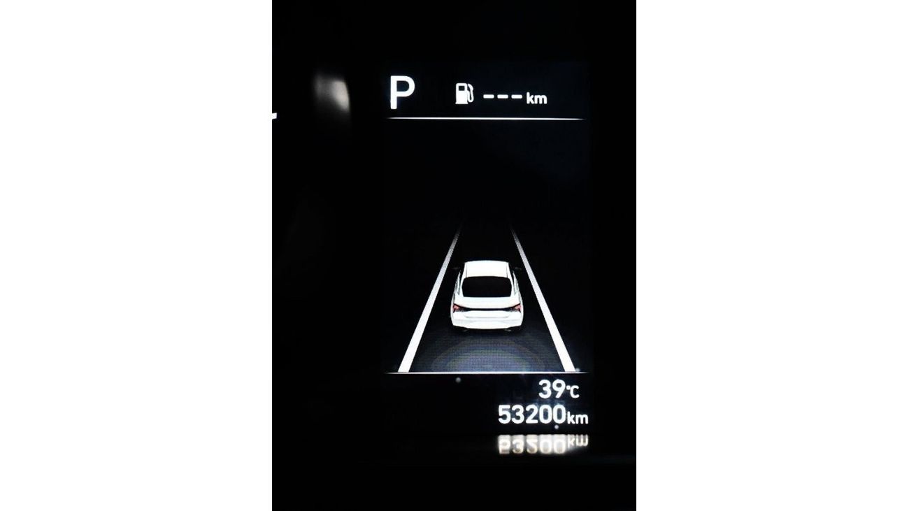 هيونداي افانتي هيونداي افانتي 2021 وارد كوريا ميد اوبشن بحالة ممتازة من الداخل والخارج