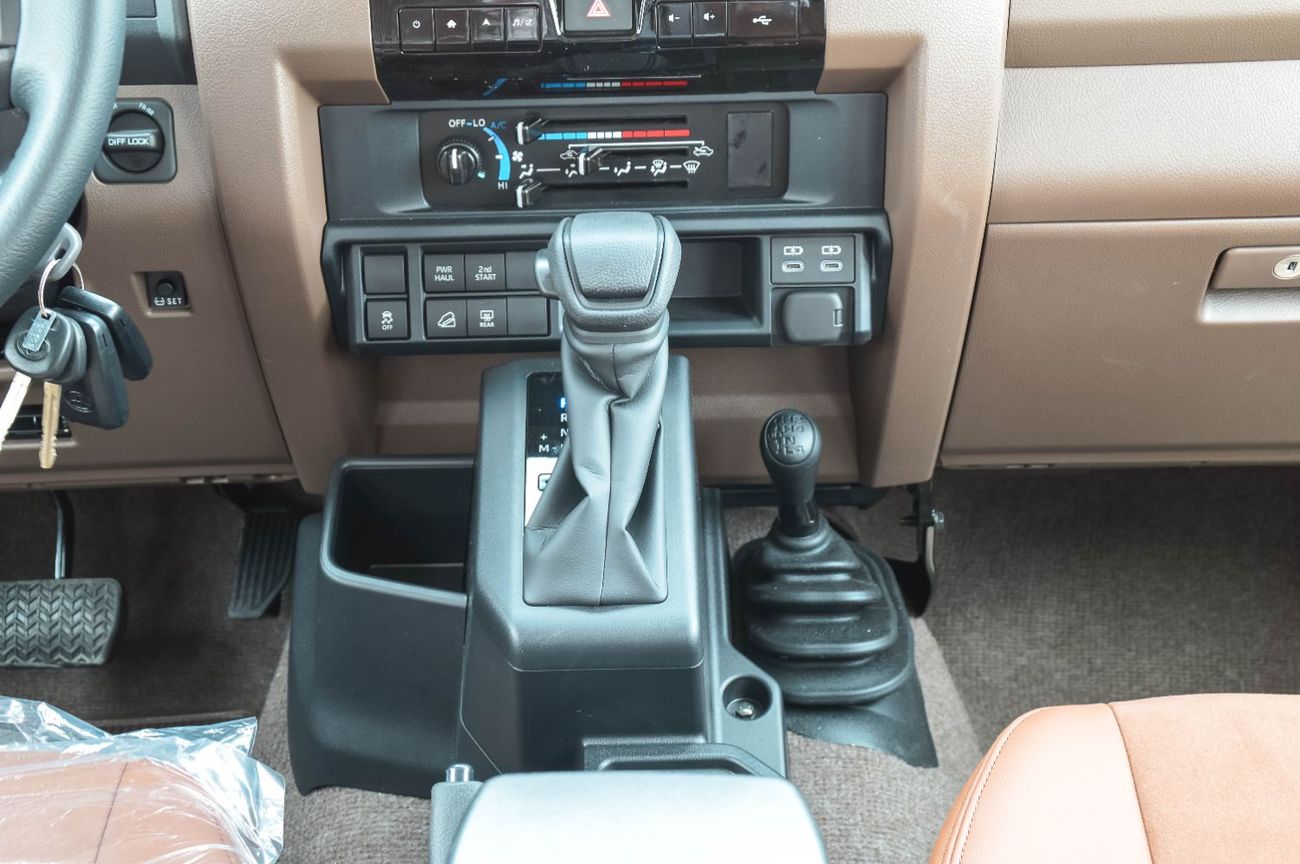 Toyota Land Cruiser 70 TOYOTA LAND CRUISER 76 4.0L 4WD 5DOOR AT SUV 2026