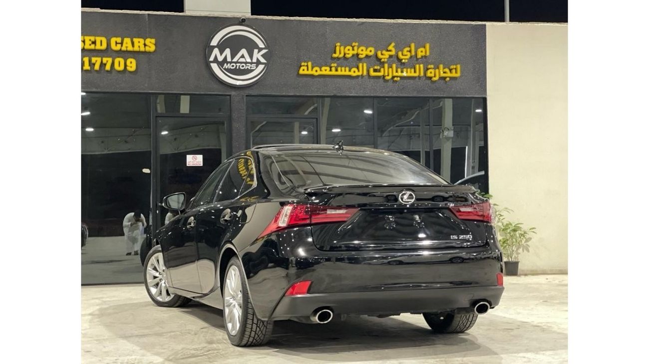 لكزس IS 250 بريمير