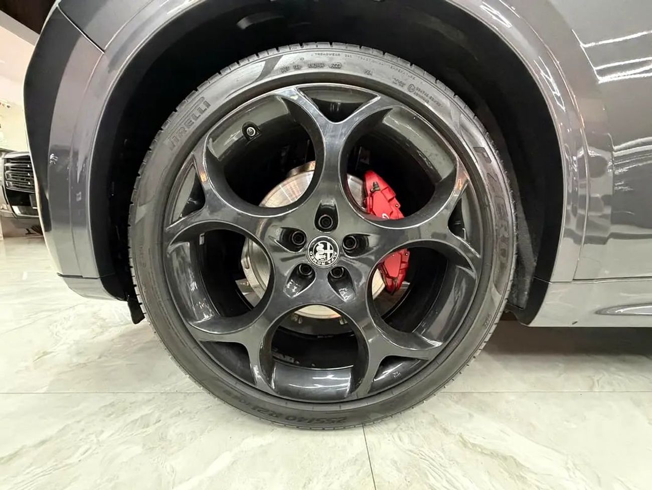 Alfa Romeo Stelvio Veloce Full Agency Service History + 1 Owner + Original Paint