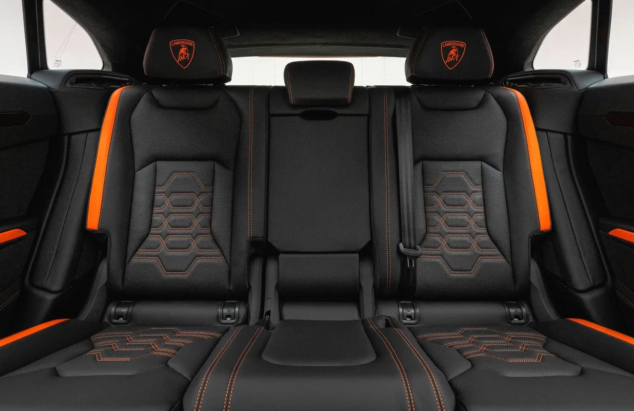 لامبورغيني اوروس 4.0L V8 Twin-Turbocharged Engine + eMotors