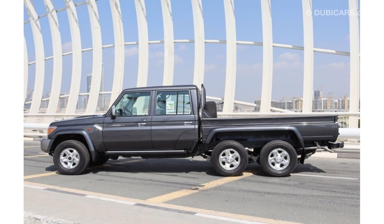 Toyota Land Cruiser Pick Up TOYOTA LAND CRUISER PICKUP 4.5L V8 6X6 WHEEL DRIVE