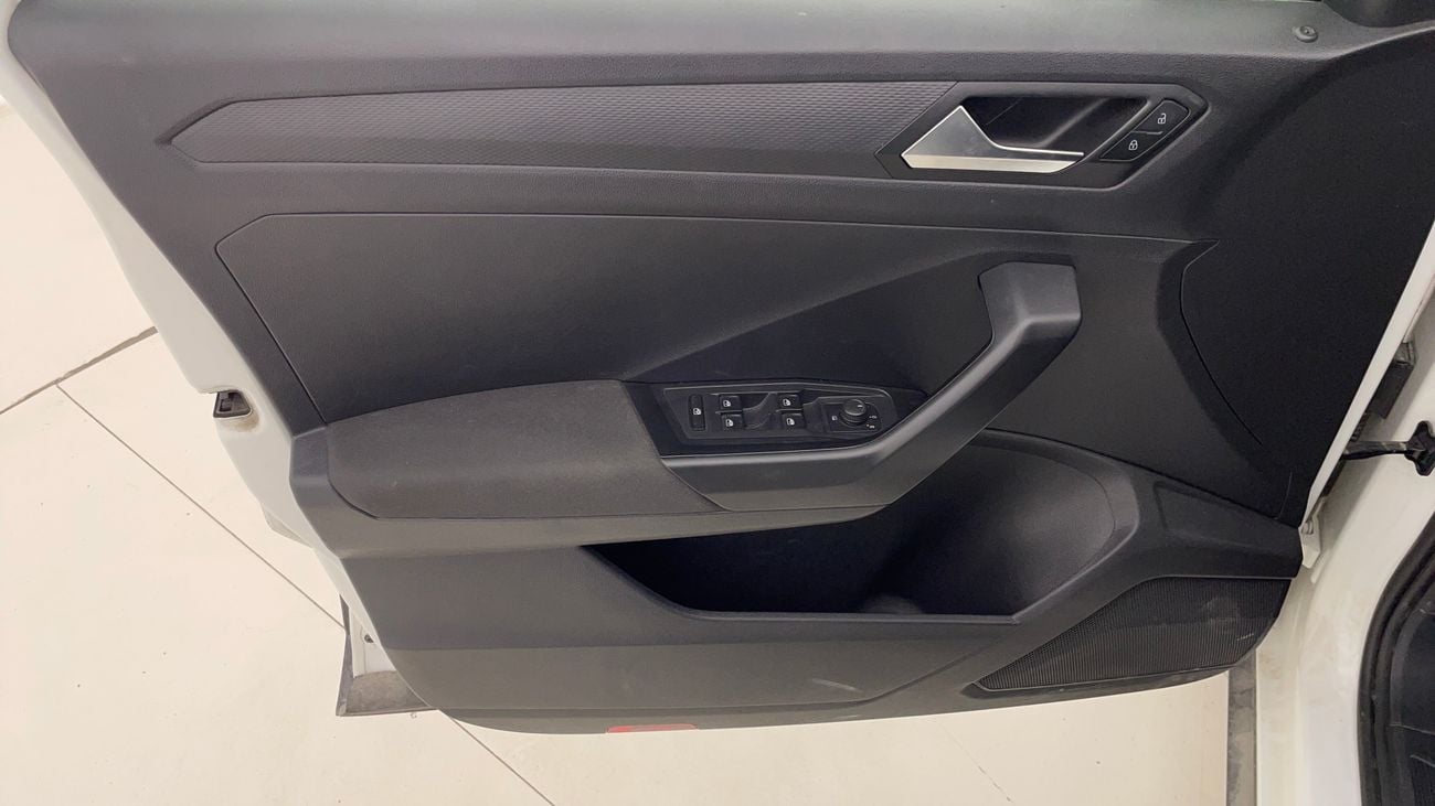 فولكس واجن T ROC TREND 1.4 | بدون دفعة مقدمة | اختبار القيادة في المنزل