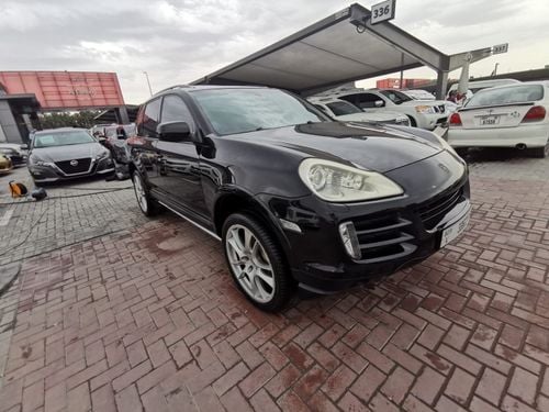 Porsche Cayenne In excellent condition and requires no expenses