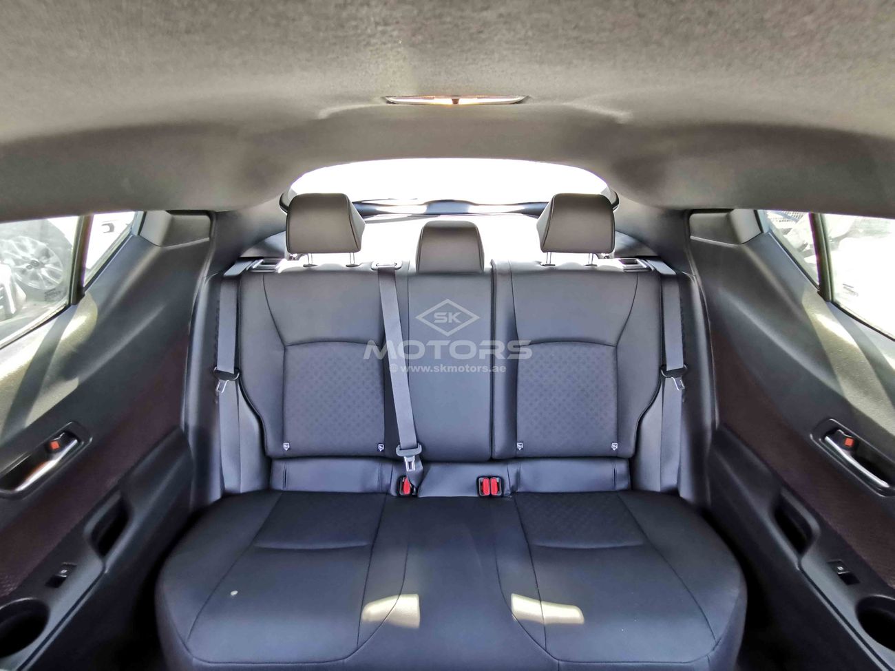 Toyota CHR 1.2L Petrol, 17" Alloy Rims, Push Start, LED Head Lights, Fog Lamp, Power Window, CODE - TCHRG20