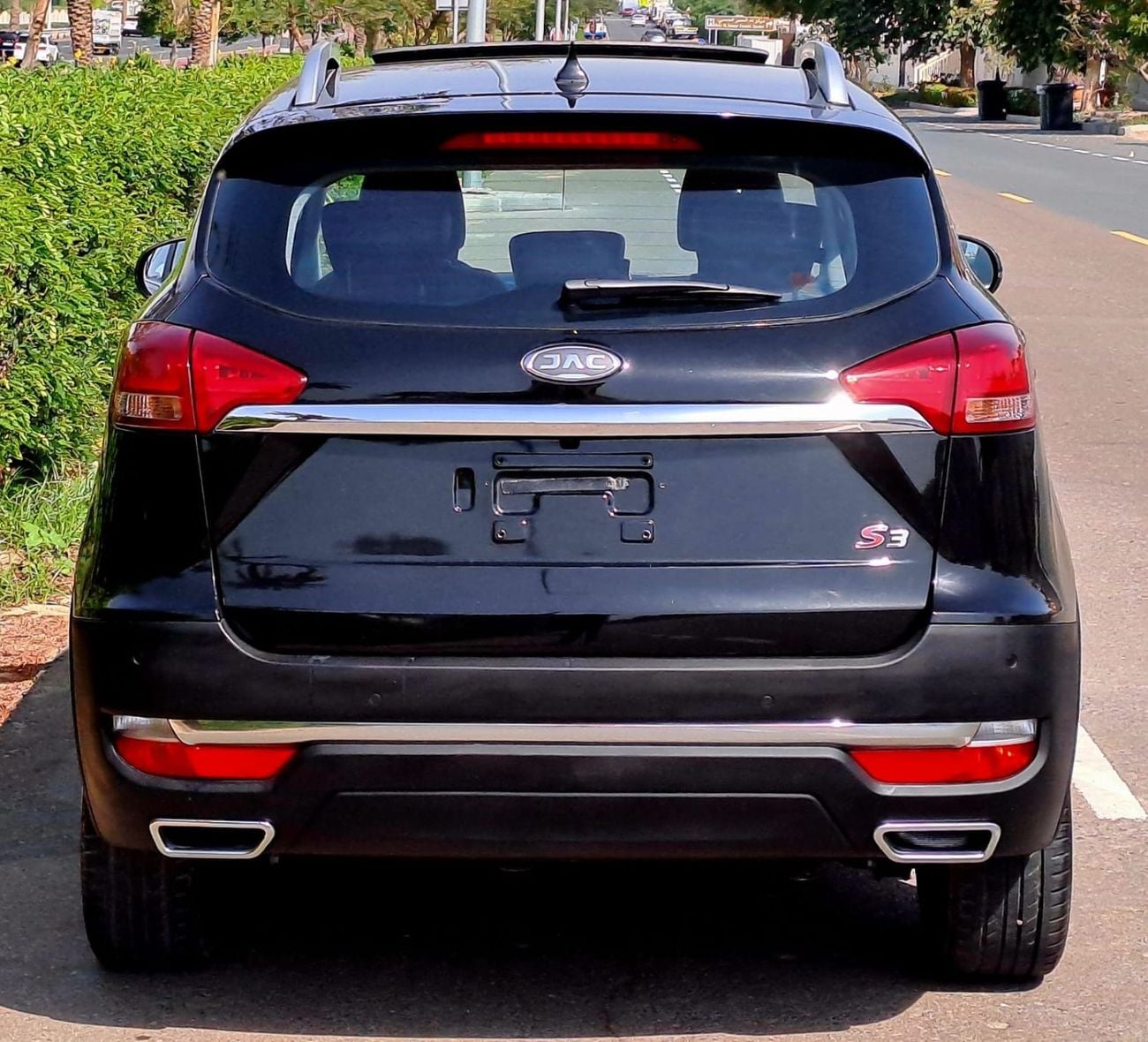 جاك JS3 454-Monthly l GCC l Sunroof, Leather, Cruise l Accident Free