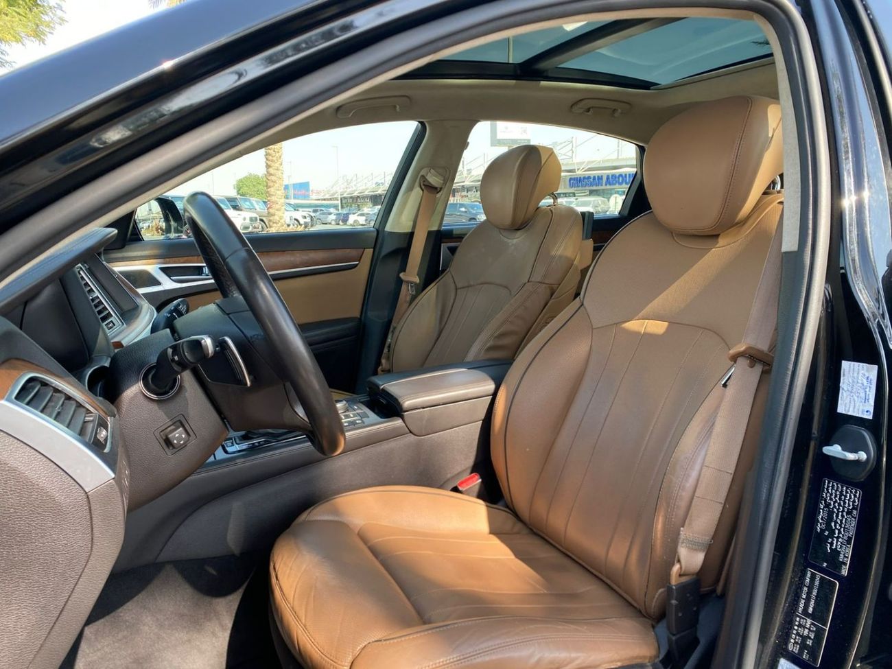 Hyundai Genesis Std 5.0L