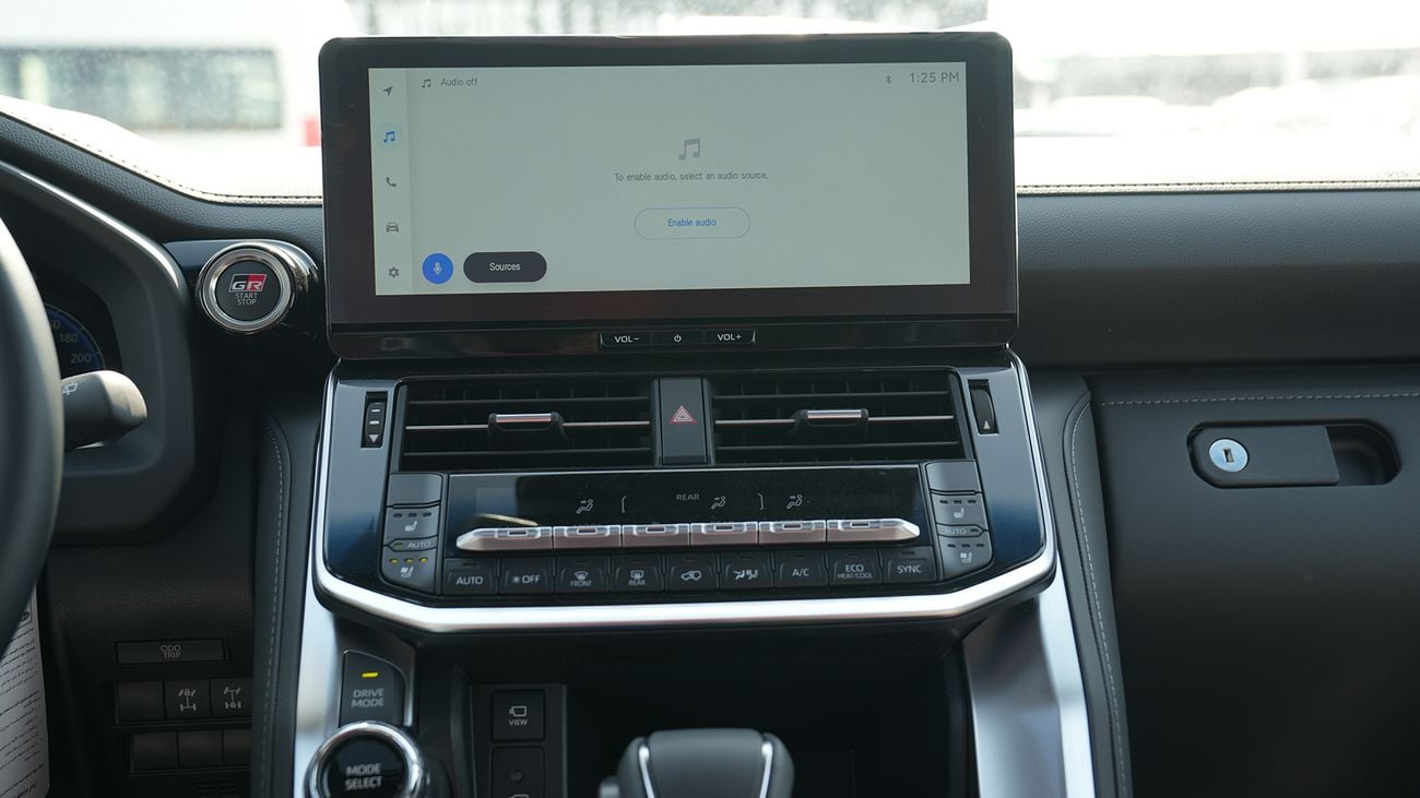 تويوتا لاند كروزر GR Sport