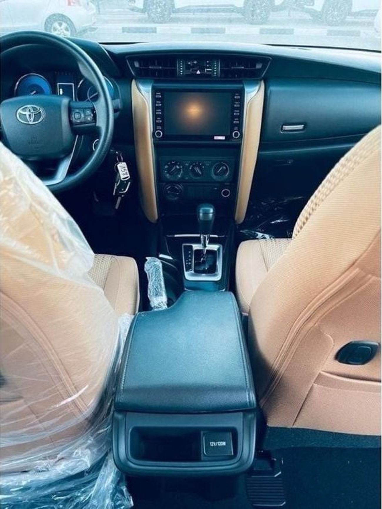 Toyota Fortuner TOYOTA FORTUNER 2.7L 4WD 2023 MODEL EXPORT PRICE 112000 AED