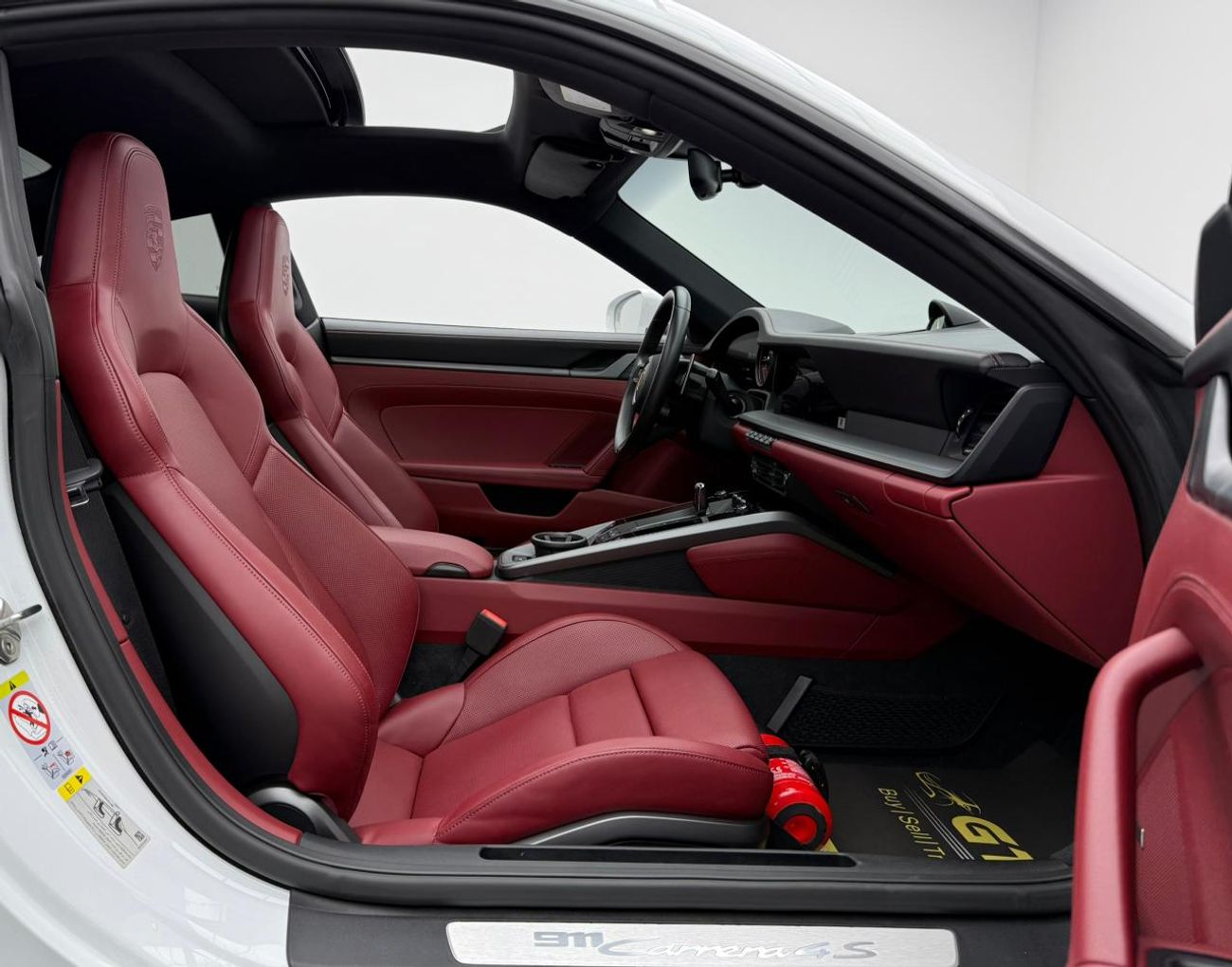 Porsche 911 Carrera 4S 3.0L (444 HP) Coupe