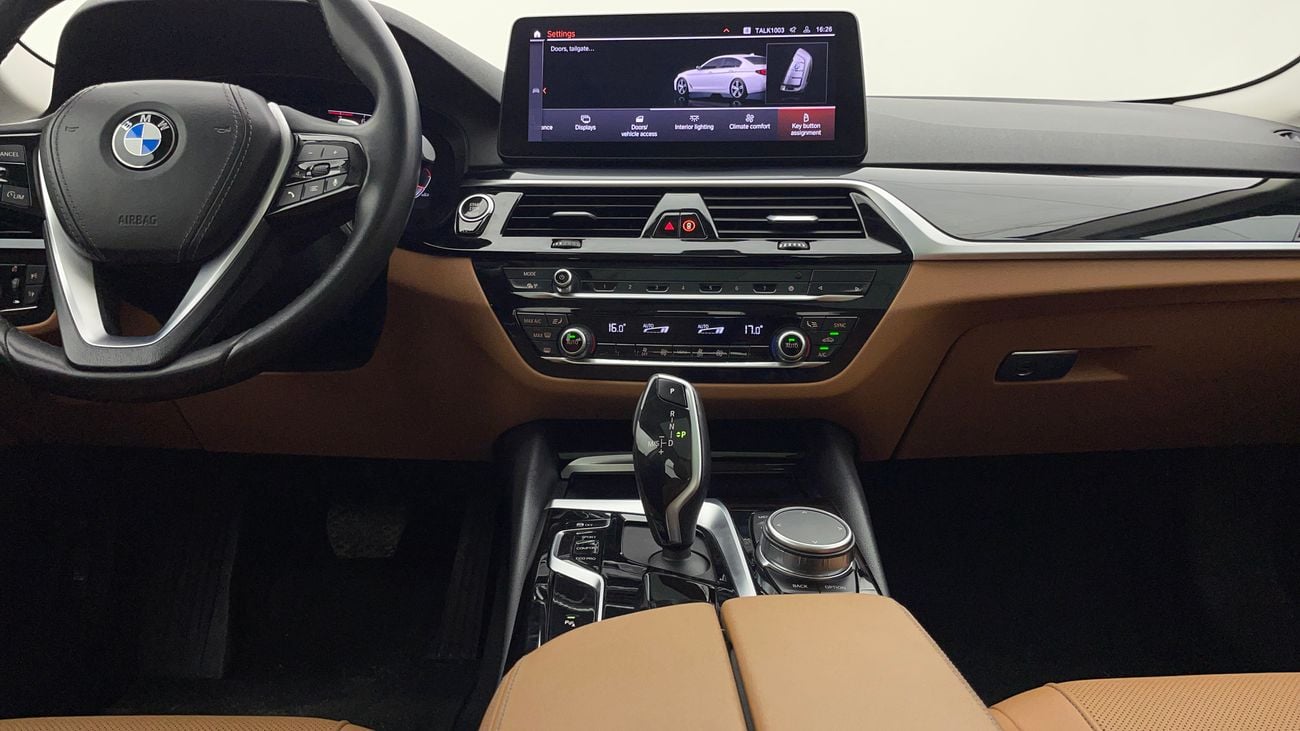 بي أم دبليو 520i 2023 JOY EDITION | AED 1921/Month | 0 DP | 30 Day Return | Warranty | Service History