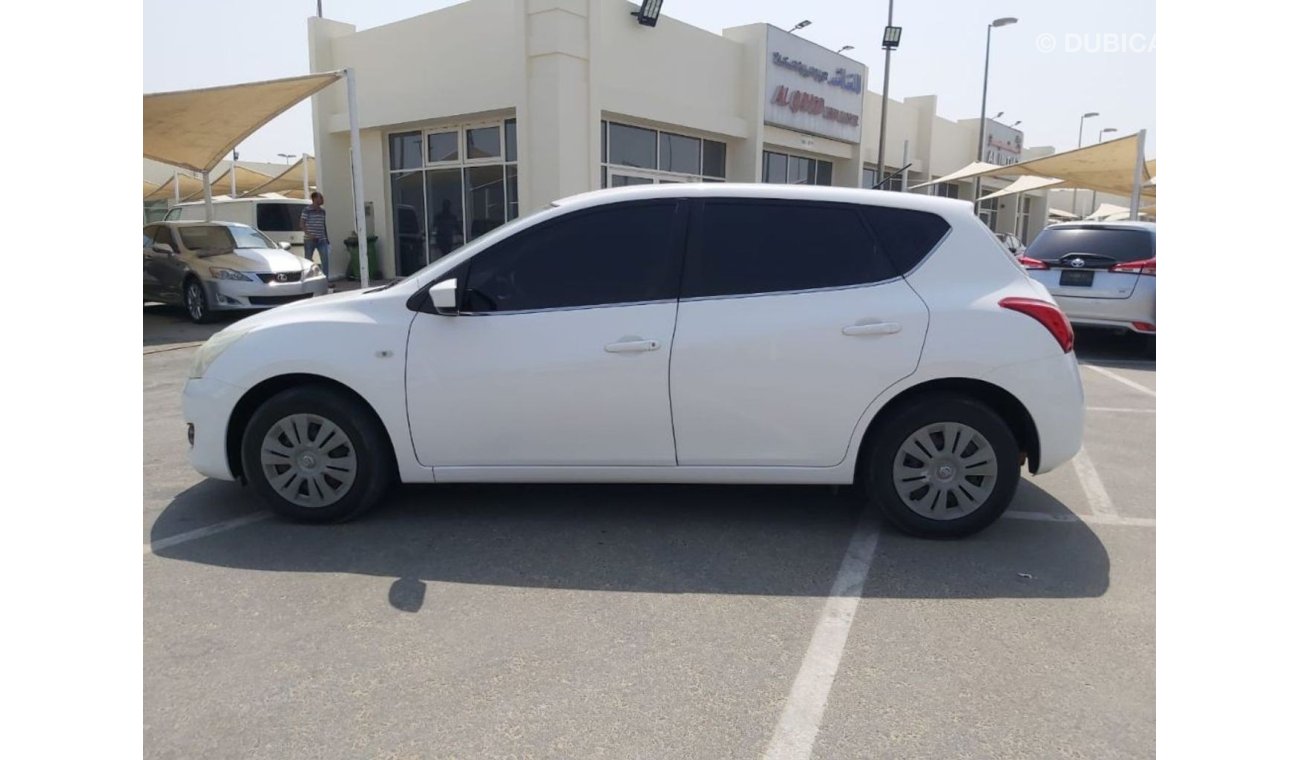 Nissan Tiida Nissan TIDA - 2016- Low millage- O original Paint.