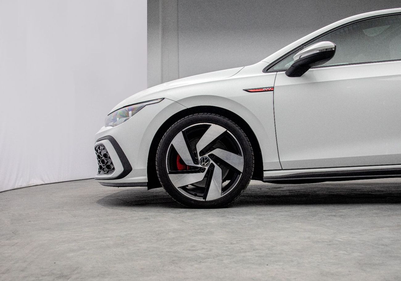 فولكس واجن جولف GTI