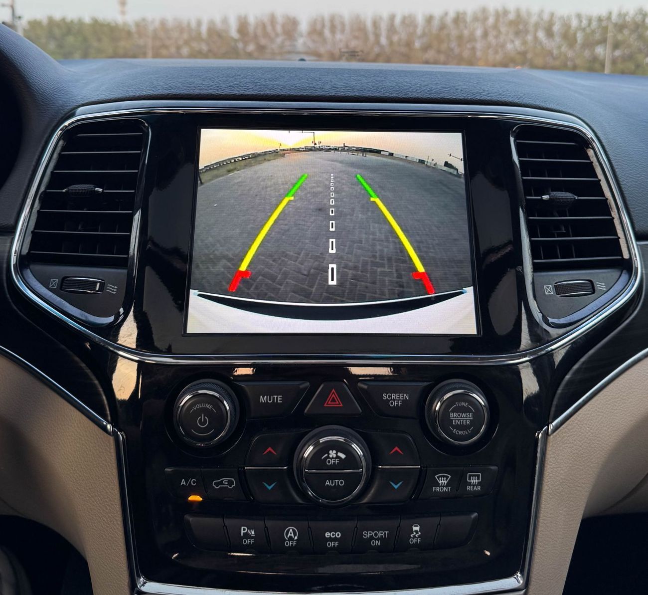 Jeep Grand Cherokee Limited 3.6L Jeep Grand Cherokee 3.6 L | 2021 Model, GCC | Excellent Condition | Monthly Installment