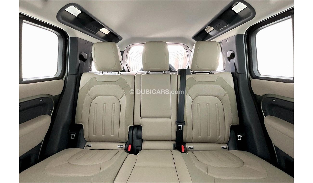 Land Rover Defender P400 110 SE