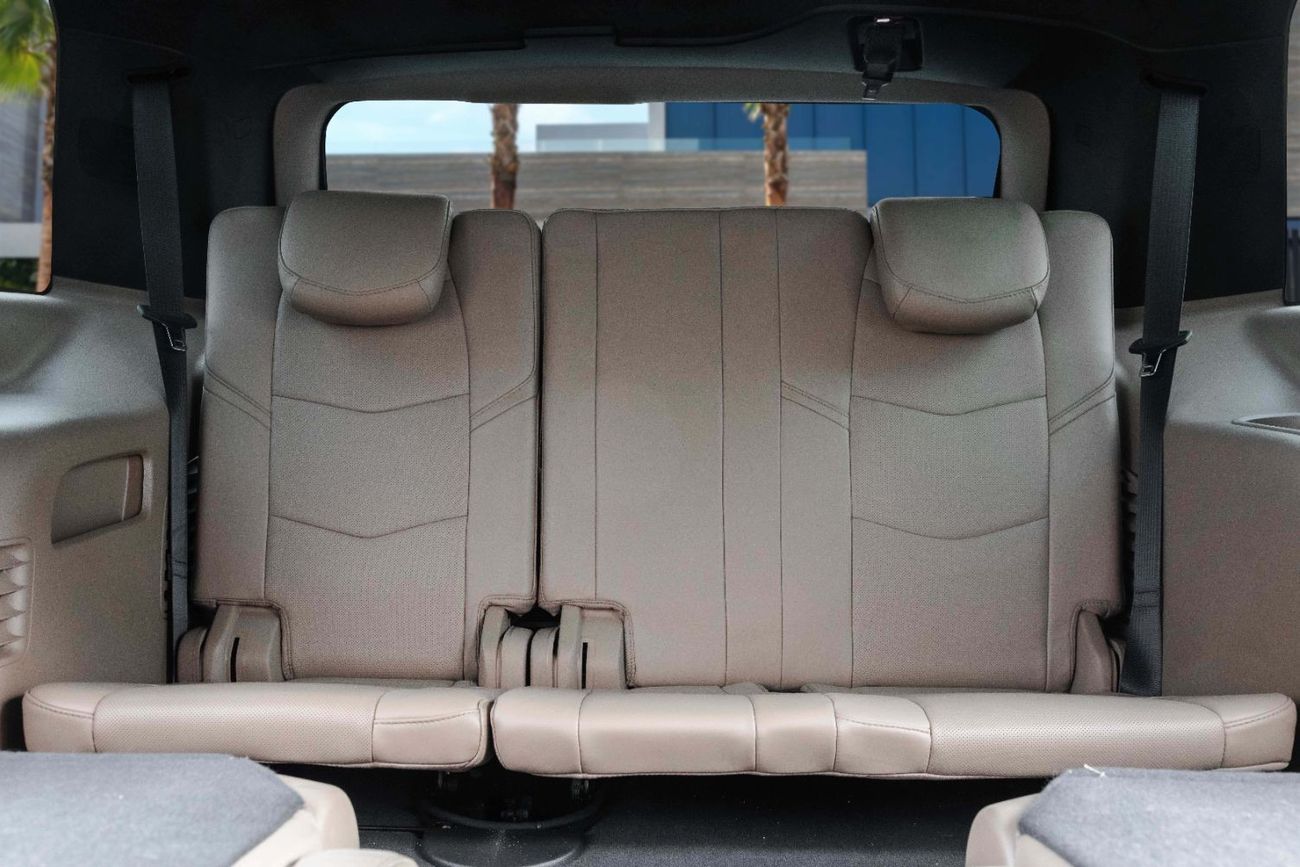 Cadillac Escalade Platinum | 3,819 P.M  | 0% Downpayment | Excellent Condition!