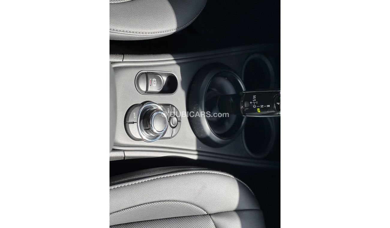 Mini Cooper Countryman Mini Cooper Clubman/2023/Canadian /Low Mileage