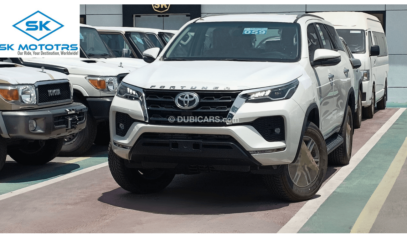 تويوتا فورتونر 2.4L V4 DIESEL, ALLOY RIMS / LEATHER SEATS / PUSH START / 4WD (CODE #  67856)